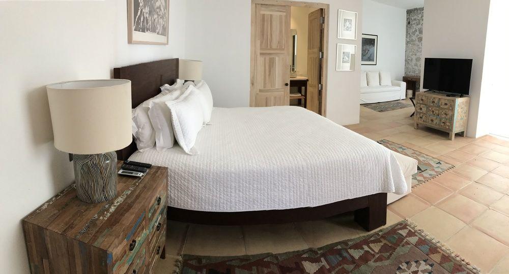 卡萨雷纳精品酒店 普埃布拉 外观 照片 A bedroom at the Hotel Santa Barbara