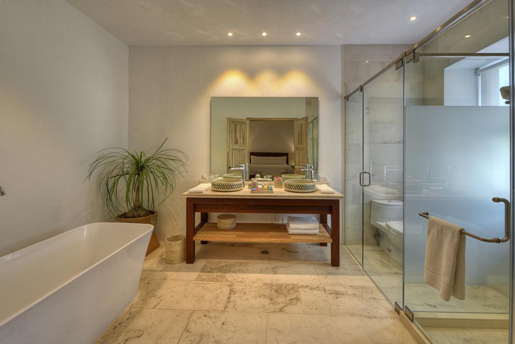 卡萨雷纳精品酒店 普埃布拉 外观 照片 A modern bathroom